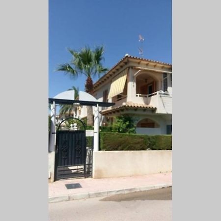 La Casa De La Palmera Apartment Torrevieja Exterior photo
